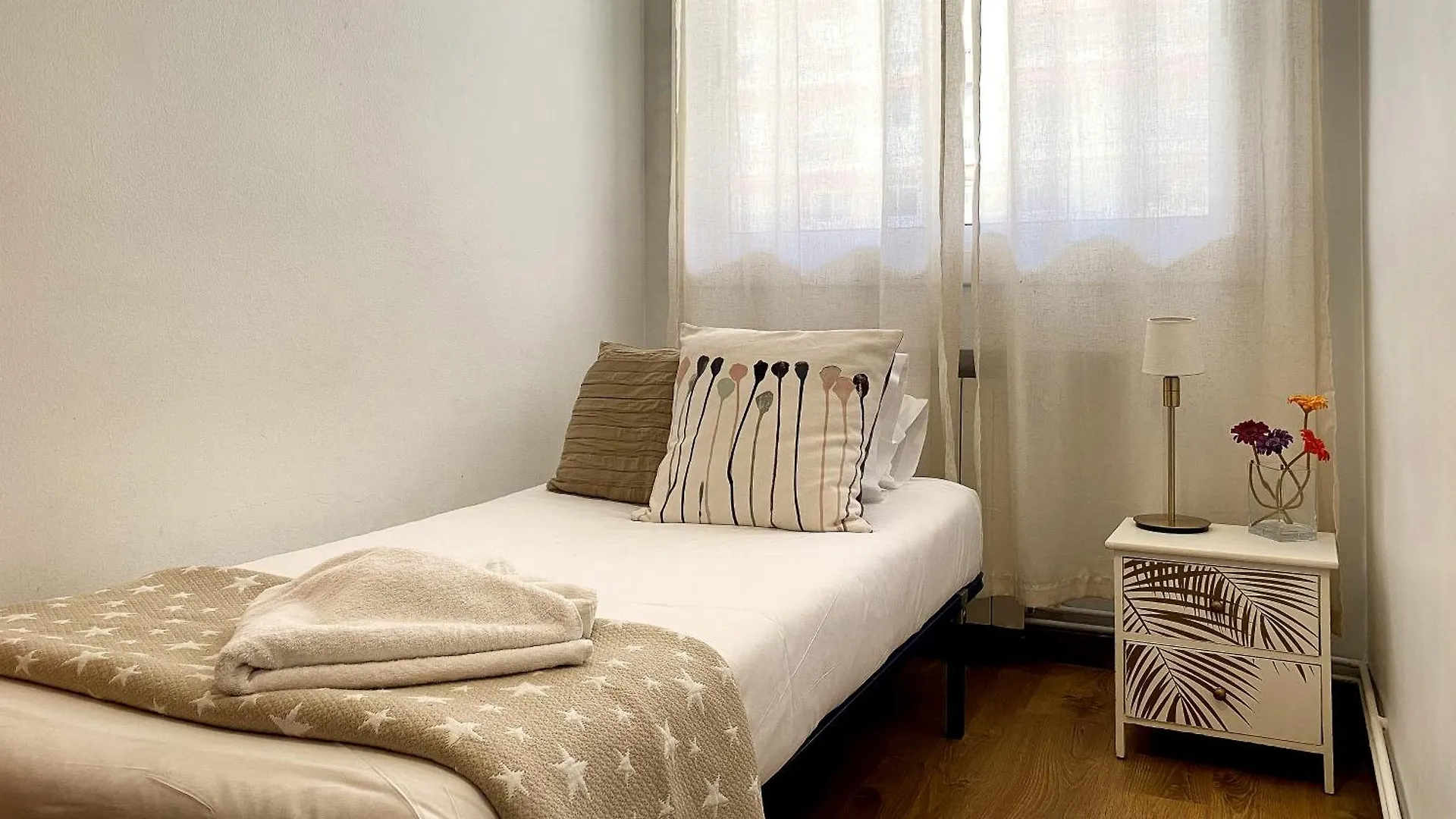Comfortable Apartment, 3 Bedrooms With Ac Camp Nou Barcelona